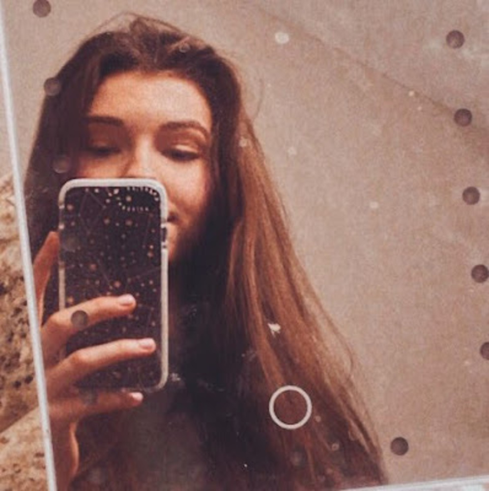 Meet your Posher, Anna